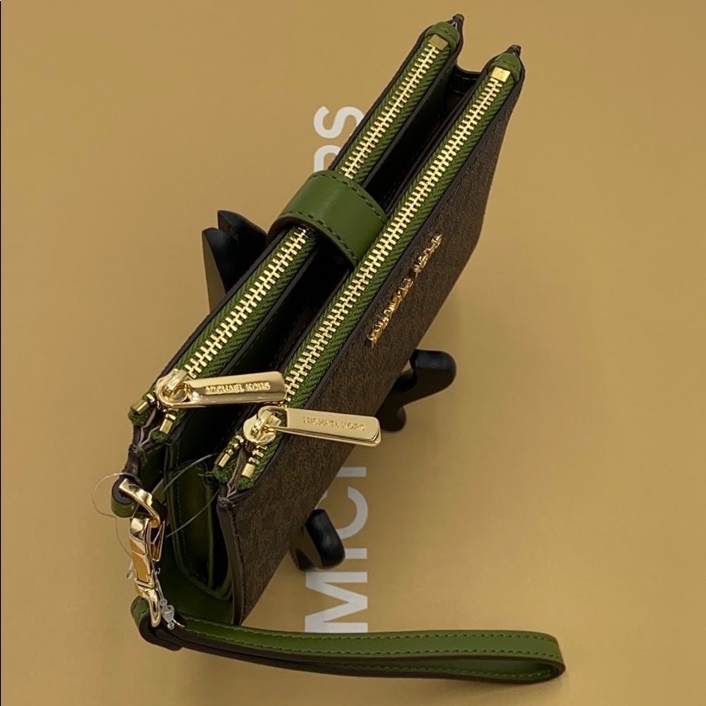 MICHAEL KORS LARGE DOUBLE ZIP WRISTLET EVERGREEN - Picture 10 of 16